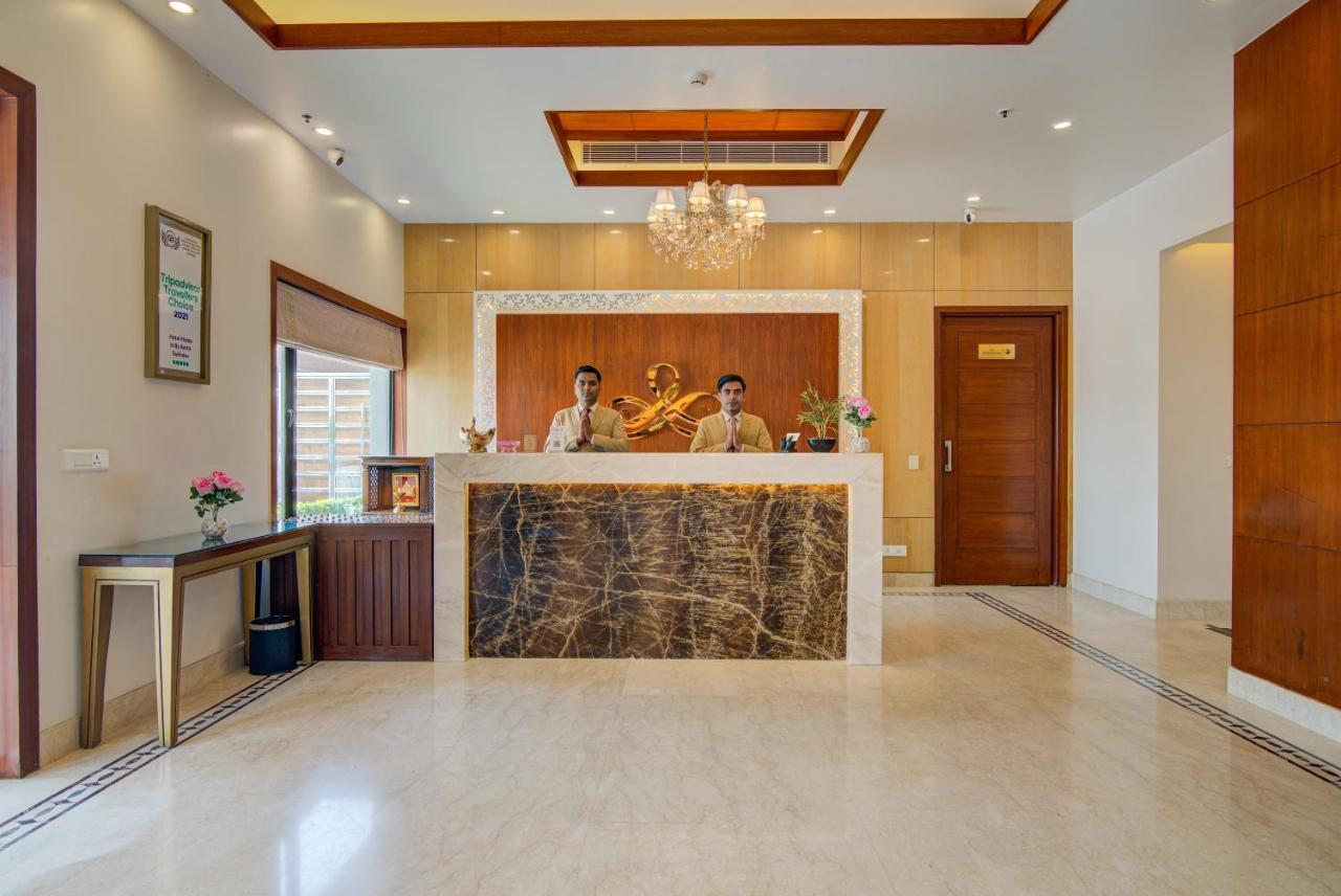 Hotel Home In By Amrik Sukhdev Sonipat Exterior photo