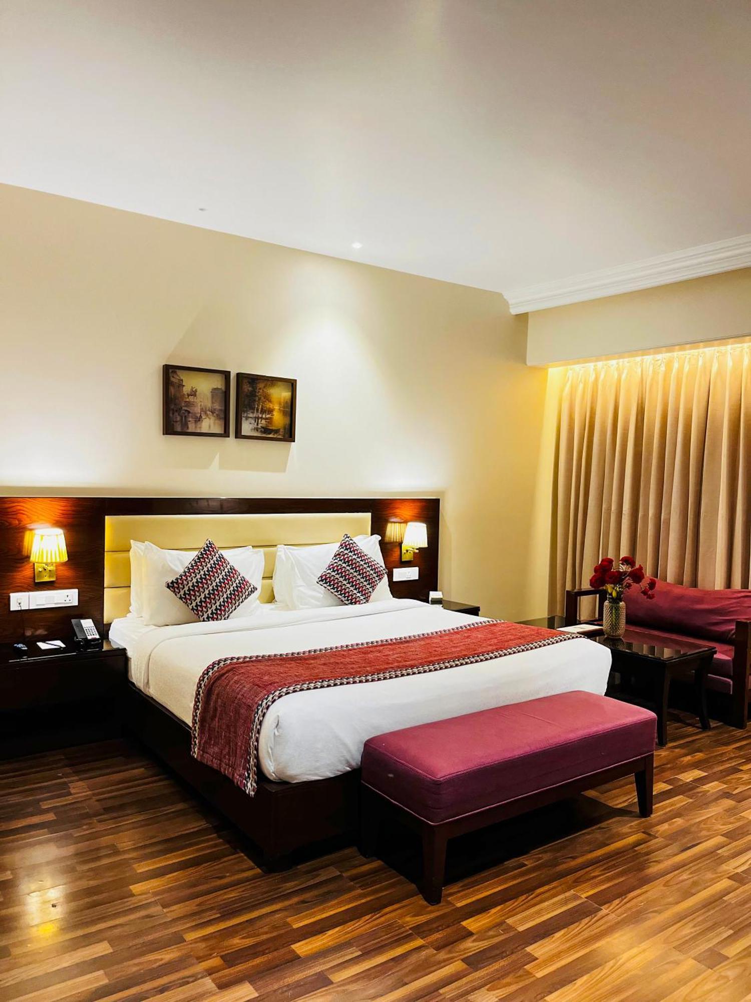 Hotel Home In By Amrik Sukhdev Sonipat Exterior photo