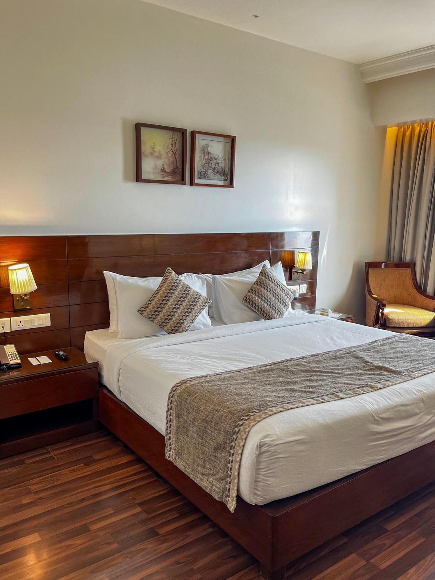 Hotel Home In By Amrik Sukhdev Sonipat Exterior photo