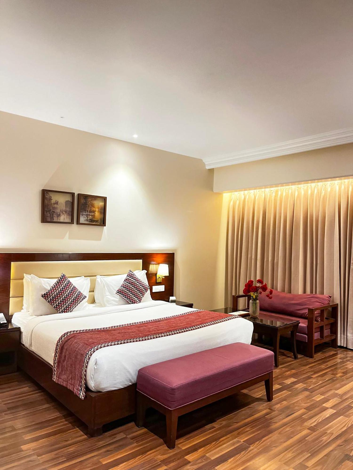 Hotel Home In By Amrik Sukhdev Sonipat Exterior photo