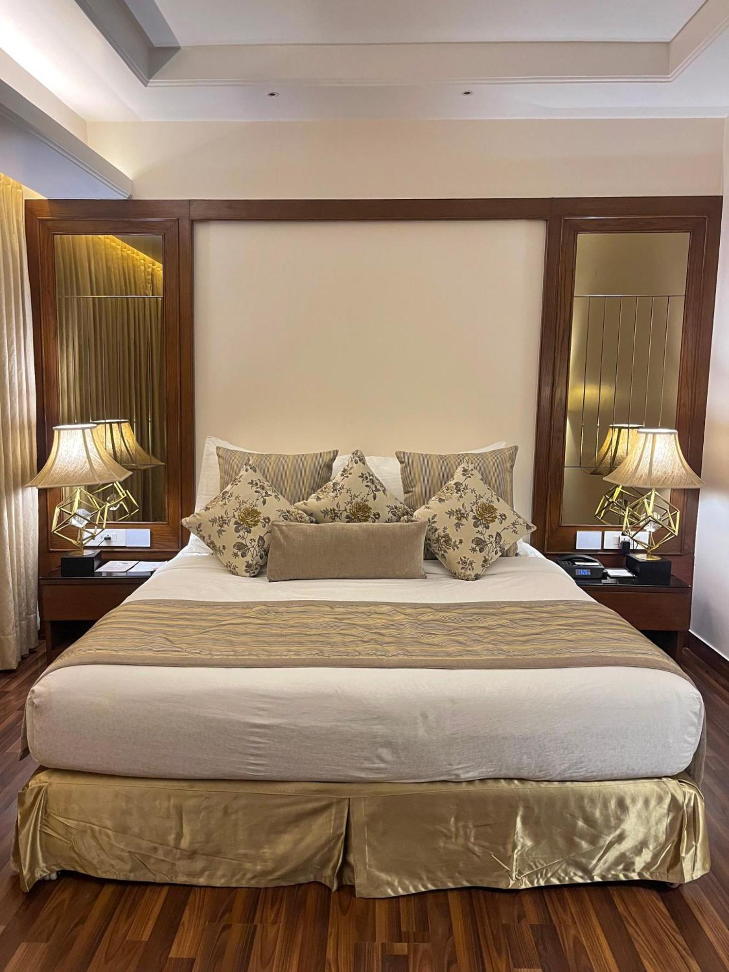 Hotel Home In By Amrik Sukhdev Sonipat Exterior photo