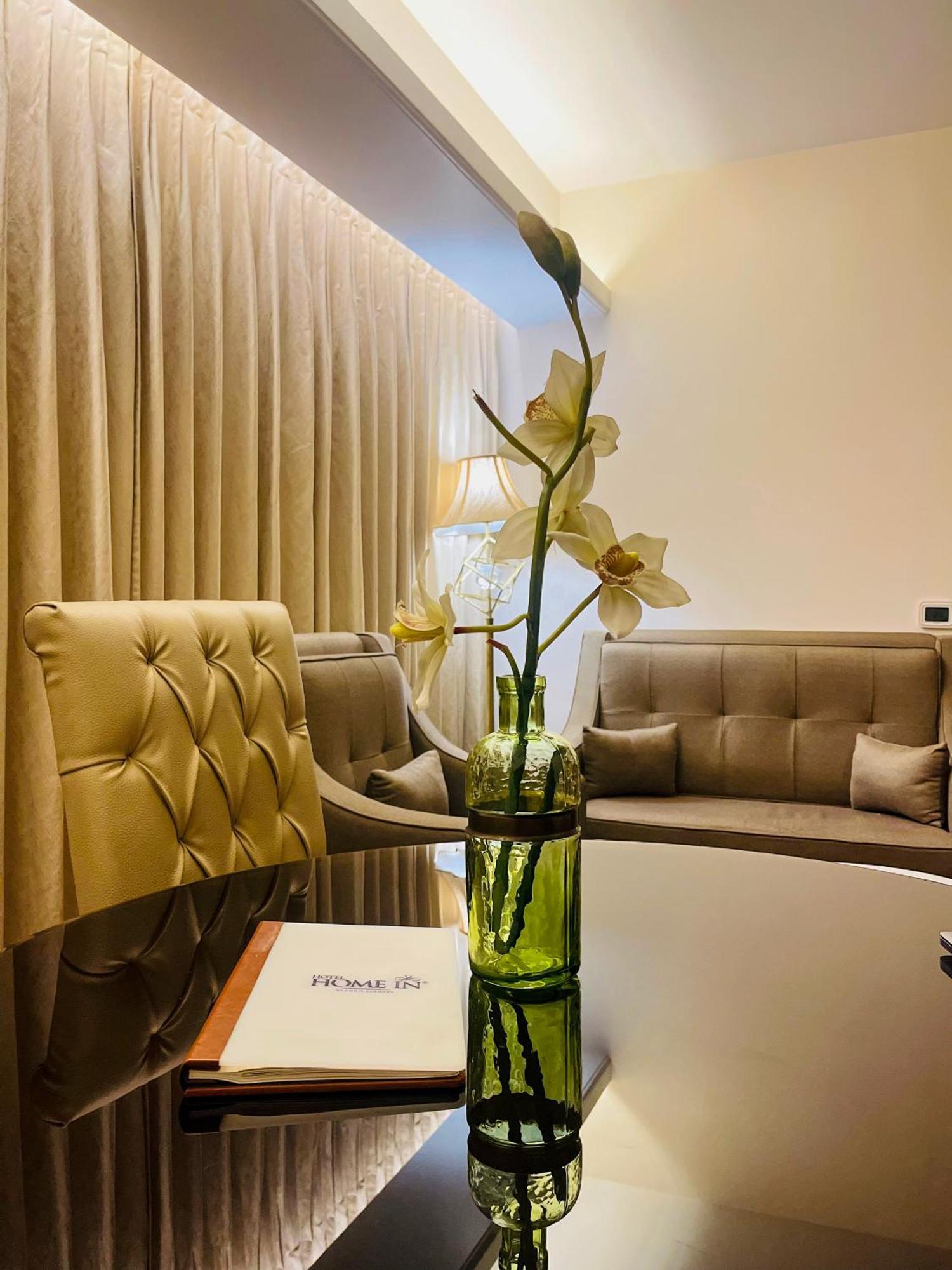 Hotel Home In By Amrik Sukhdev Sonipat Exterior photo